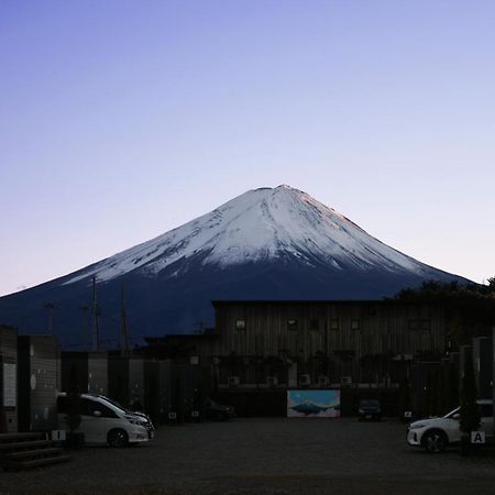 פוג'יקאוואגוצ'יקו Mt Fuji Glamping Tourist Villa Kawaguchiko מראה חיצוני תמונה